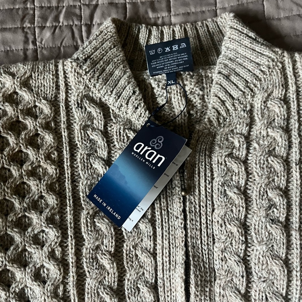 Men’s Irish Aran Wool cardigan sweater with front zipper. Made in Ireland